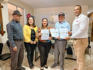 Acuerdo de INDOCAFE, Consejo Municipal Minero de Jarabacoa y Asociaci&oacute;n de Caficultores expandir&aacute; producci&oacute;n en m&aacute;s de 400 tareas y fomentar&aacute; reforestaci&oacute;n en Jarabacoa