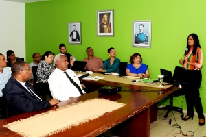 INDOCAFE IMPARTE TALLER DE CRECIMIENTO A SERVIDORES PUBLICOS DE LA INSTITUCION