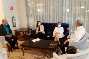 Director de INDOCAFE se re&uacute;ne con representantes de IICA de RD