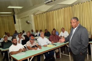 El Director Ejecutivo del Instituto Dominicano del Caf&eacute; (INDOCAFE), particip&oacute; en el primer encuentro con todos los directores regionales, los encargados de las oficinas cafetaleras de todas las regiones del pa&iacute;s